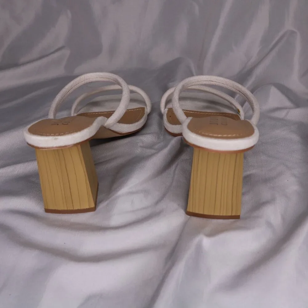 Journee Collection White Square Toe Double Strap Block Heel Sandals Size 8 NWOB - Picture 5 of 6